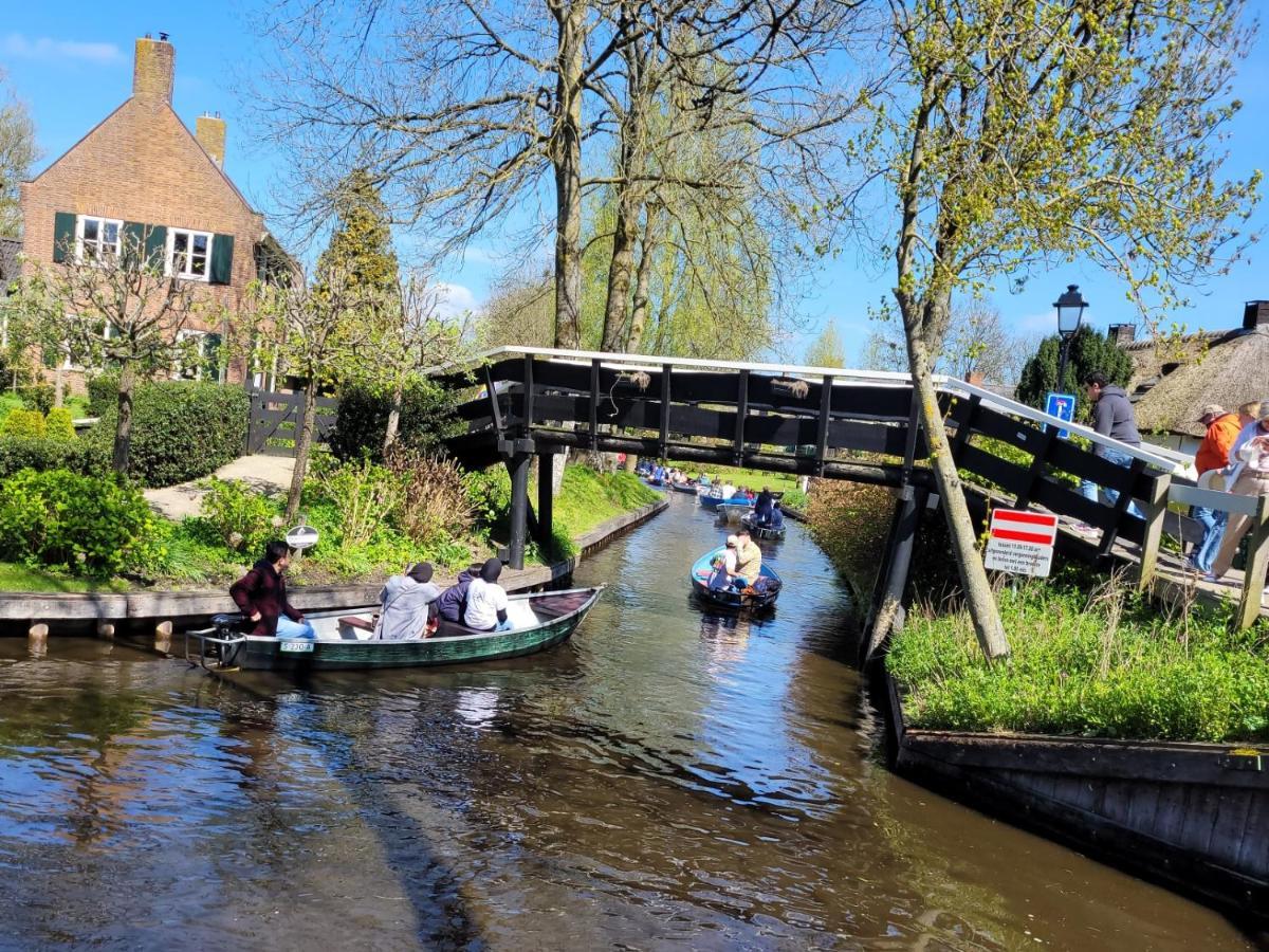 B&B Villa Giethoorn - Canalview, Privacy & Parking Экстерьер фото