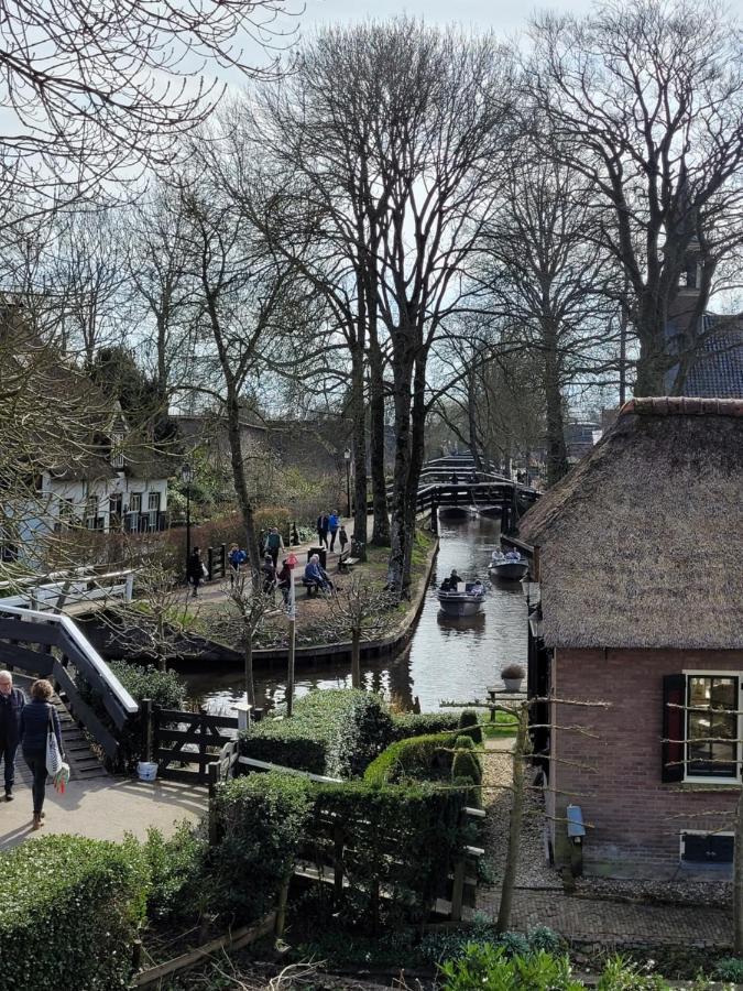 B&B Villa Giethoorn - Canalview, Privacy & Parking Экстерьер фото