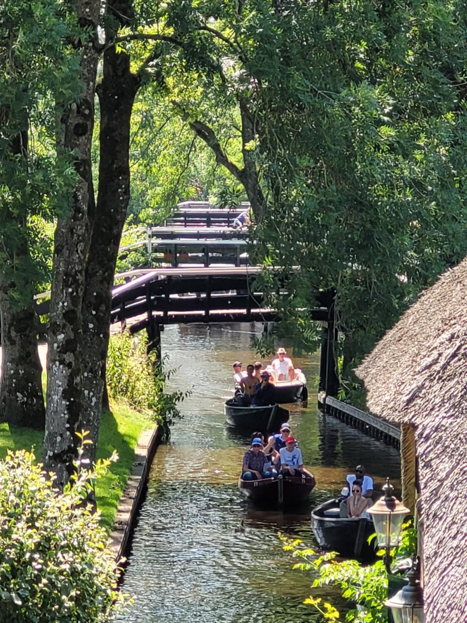 B&B Villa Giethoorn - Canalview, Privacy & Parking Экстерьер фото